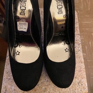 COPY - Black pumps